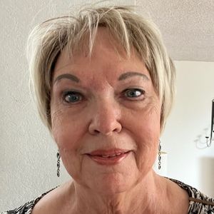 Meet your Posher, Diane